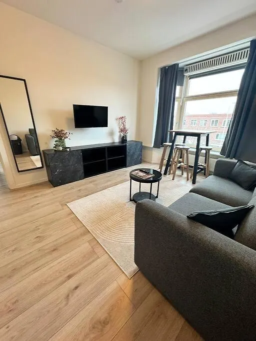 kontakty Cosy Apartment In The Hague!